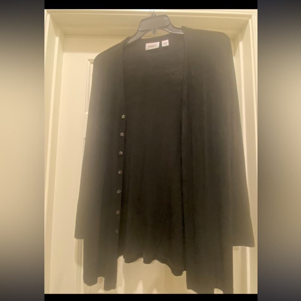 Chico’s travelers black cardigan. SZ 2